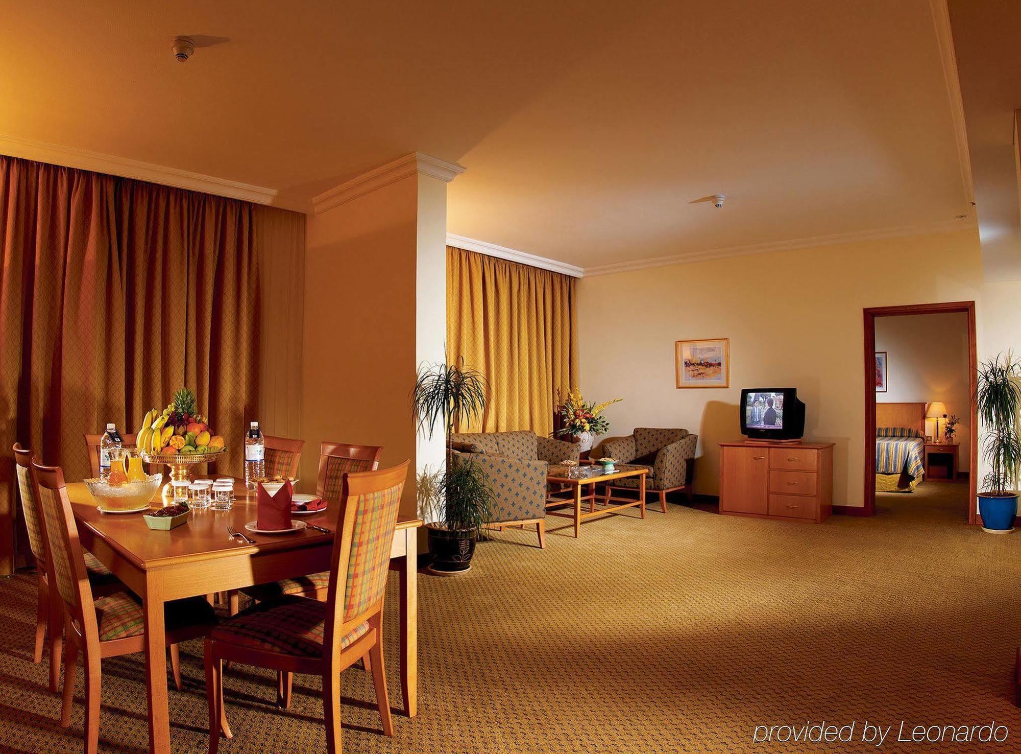 Swiss-Belhotel Charjah Chambre photo